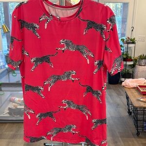 SHEIN Pink Cheetah Pattern Short Sleeve Tee